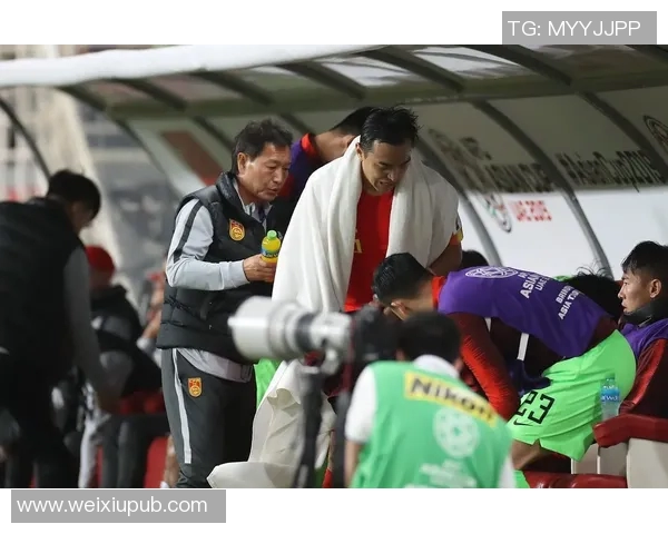 中国足球对阵伊朗精彩集锦回顾赛场上激烈对抗与精彩瞬间一览 中国足球对阵伊朗精彩集锦回顾赛场上激烈对抗与精彩瞬间一览