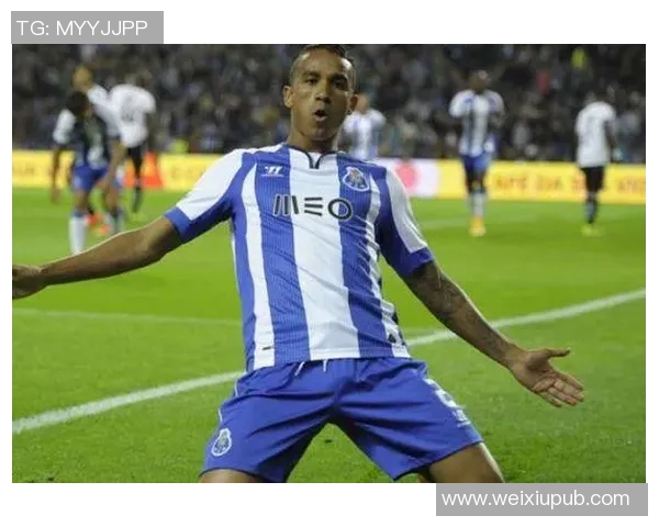 达尼洛的足球之路：从青涩少年到顶级球员的成长历程与心路历程