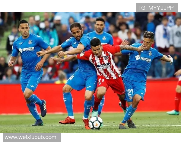 塞尔塔与赫塔费激战正酣双方争夺西甲积分榜关键战役